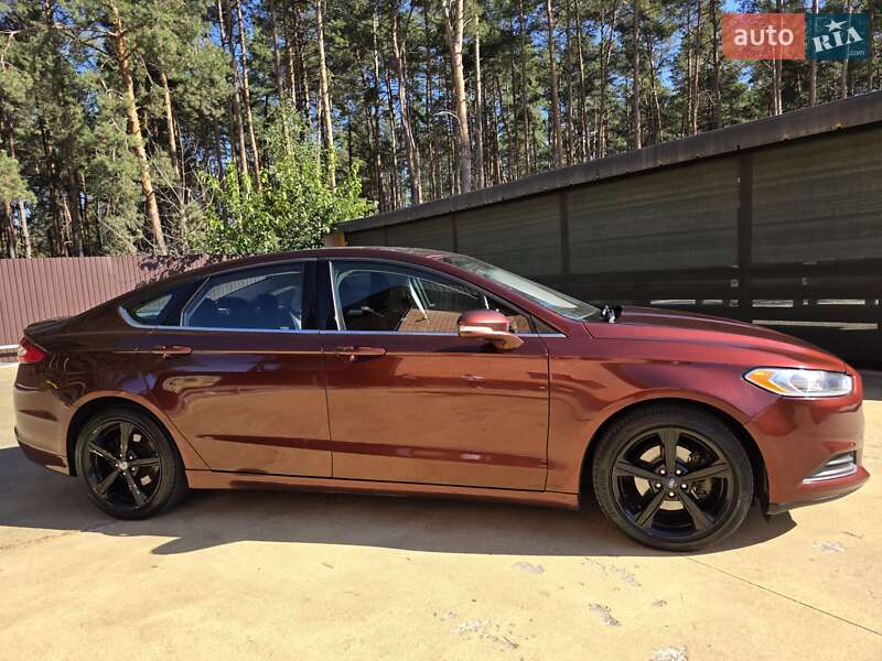 Ford Fusion 2016