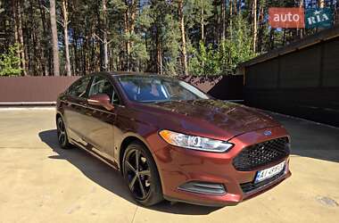 Седан Ford Fusion 2016 в 