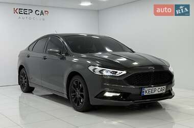 Седан Ford Fusion 2017 в 