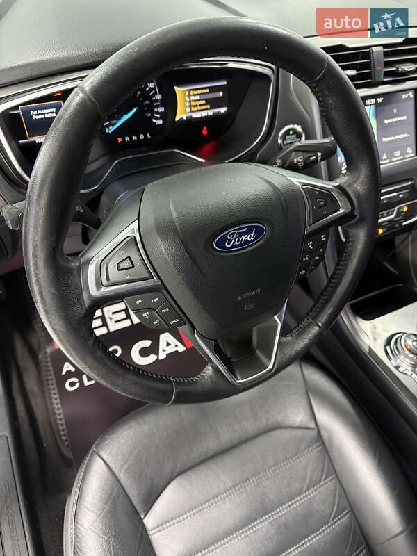 Седан Ford Fusion 2017 в Одессе