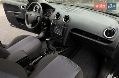 Хэтчбек Ford Fusion 2006 в 