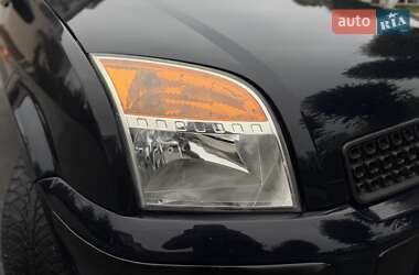 Хэтчбек Ford Fusion 2006 в 