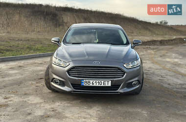 Седан Ford Fusion 2013 в 