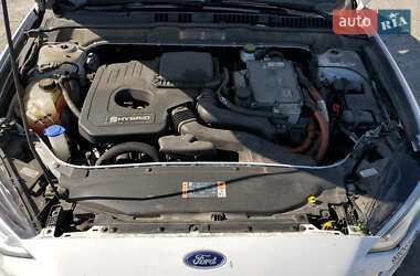 Седан Ford Fusion 2018 в 