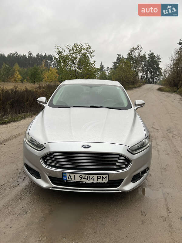 Седан Ford Fusion 2015 в Ирпене