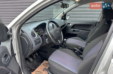 Хэтчбек Ford Fusion 2007 в 