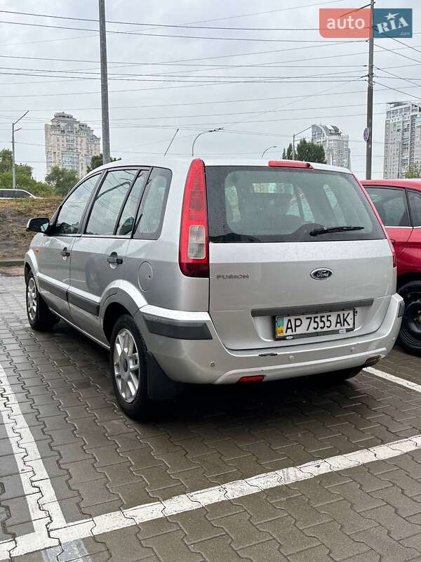 Хетчбек Ford Fusion 2006 в Києві