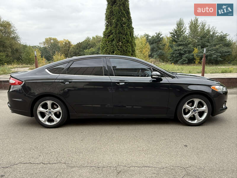 Седан Ford Fusion 2015 в Киеве