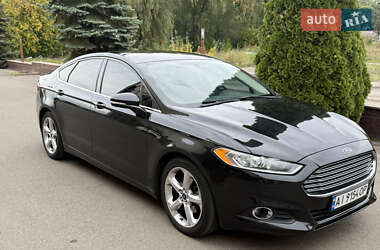 Седан Ford Fusion 2015 в 