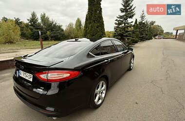 Седан Ford Fusion 2015 в 