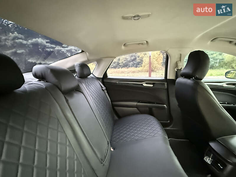 Седан Ford Fusion 2015 в Киеве