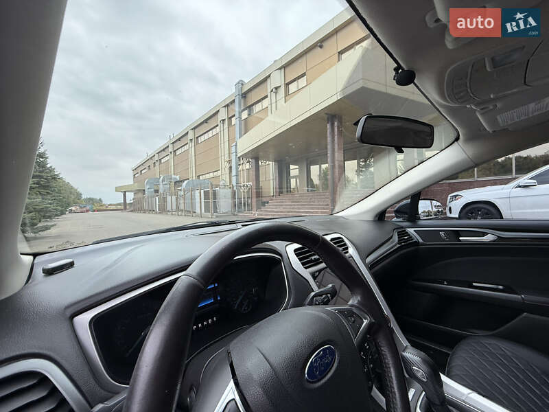 Седан Ford Fusion 2015 в Киеве