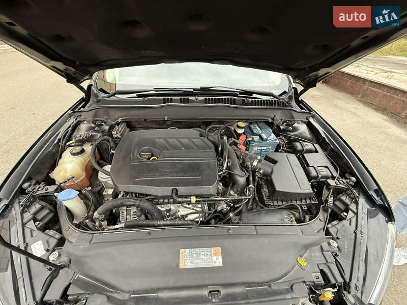 Седан Ford Fusion 2015 в Киеве