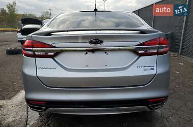 Седан Ford Fusion 2018 в 