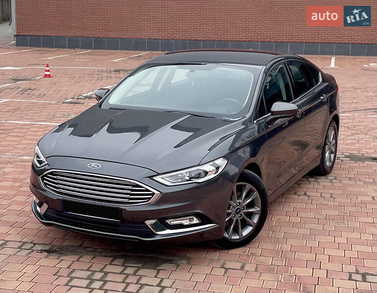 Седан Ford Fusion 2017 в Одесі