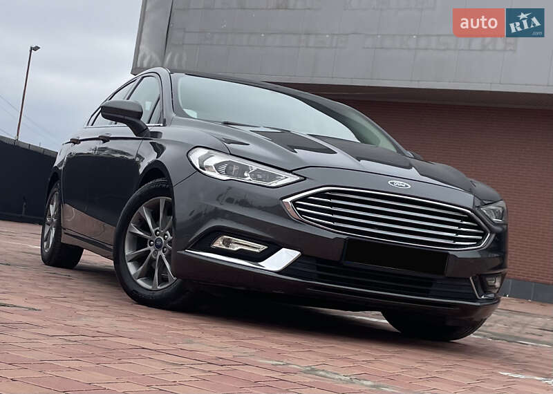 Седан Ford Fusion 2017 в Одесі