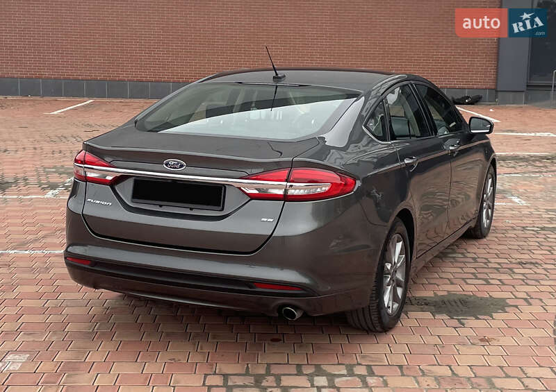 Седан Ford Fusion 2017 в Одесі