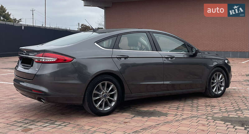 Седан Ford Fusion 2017 в Одесі