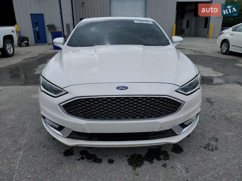 Седан Ford Fusion 2017 в Луцьку