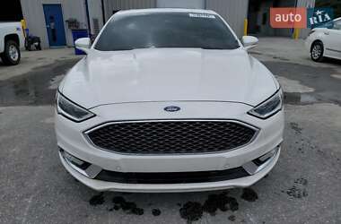 Седан Ford Fusion 2017 в 