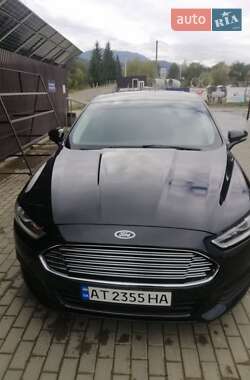 Седан Ford Fusion 2014 в Верховине