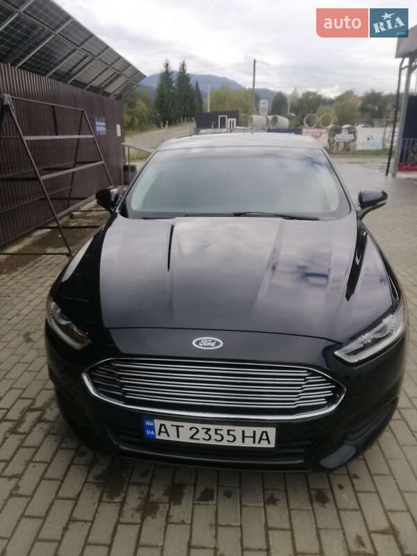 Седан Ford Fusion 2014 в 