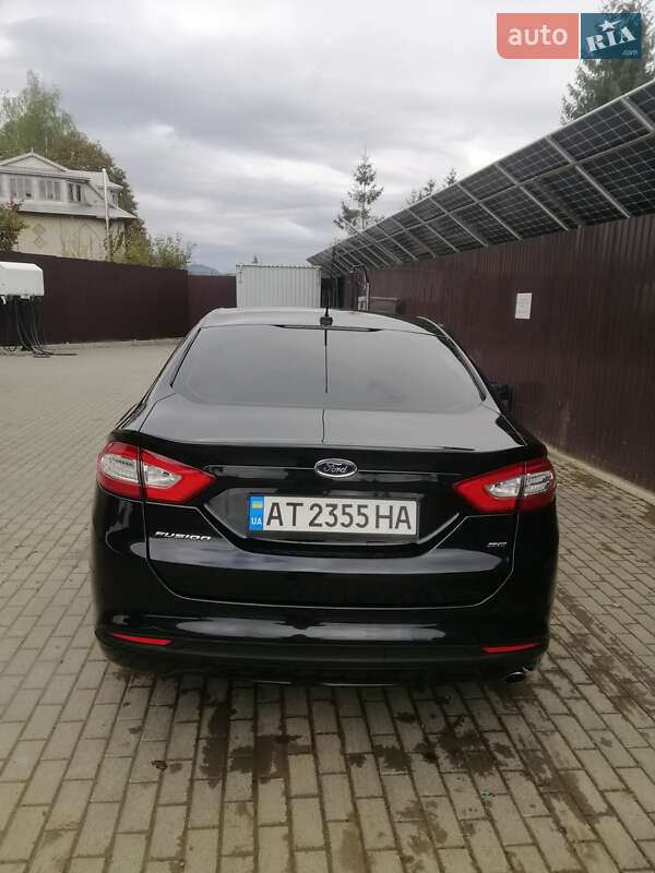 Седан Ford Fusion 2014 в Верховине