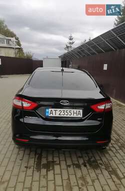 Седан Ford Fusion 2014 в 