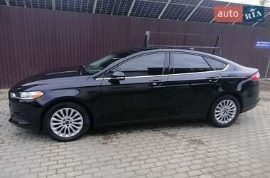 Седан Ford Fusion 2014 в 