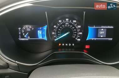 Седан Ford Fusion 2014 в 