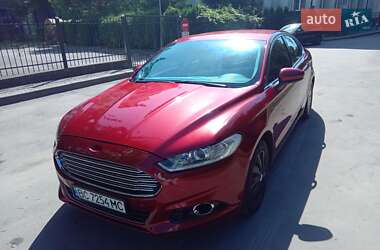 Седан Ford Fusion 2013 в 