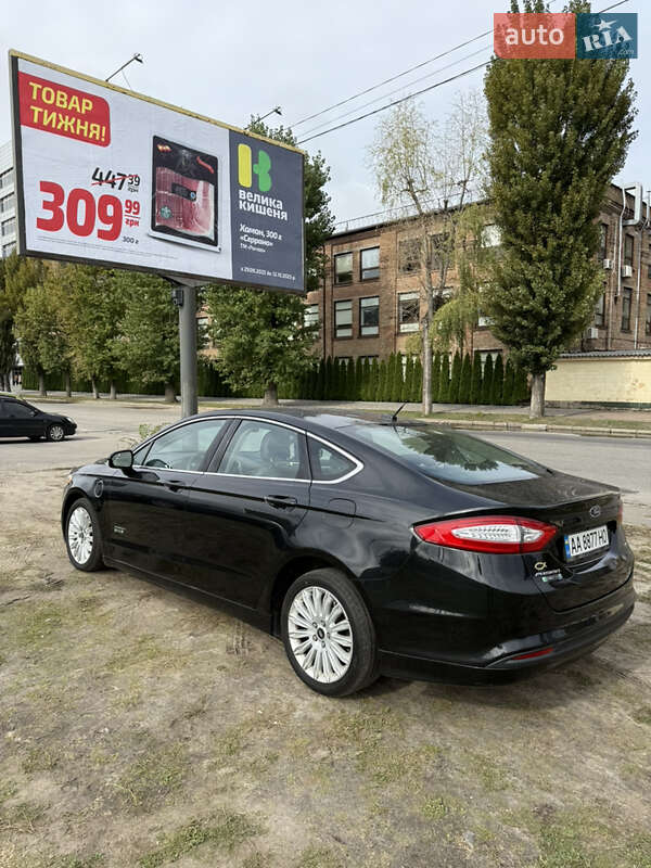 Седан Ford Fusion 2014 в Киеве