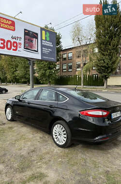 Седан Ford Fusion 2014 в 