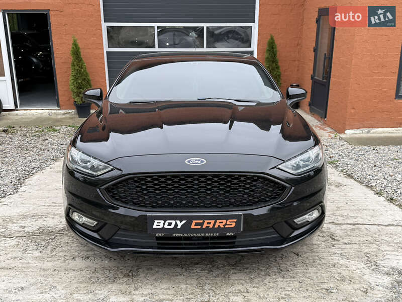 Седан Ford Fusion 2016 в Івано-Франківську