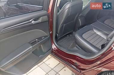 Седан Ford Fusion 2018 в 