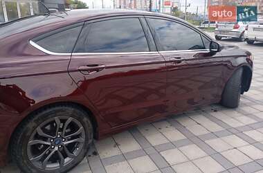 Седан Ford Fusion 2018 в 