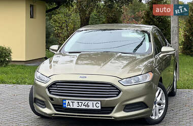 Седан Ford Fusion 2012 в 