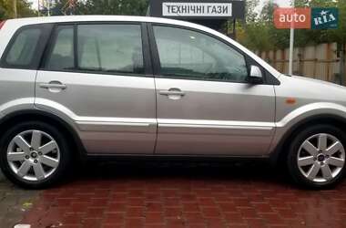 Хэтчбек Ford Fusion 2006 в 
