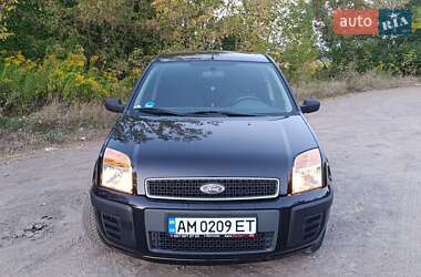 Хетчбек Ford Fusion 2005 в  фото 50 Хетчбек Ford Fusion 2005 в