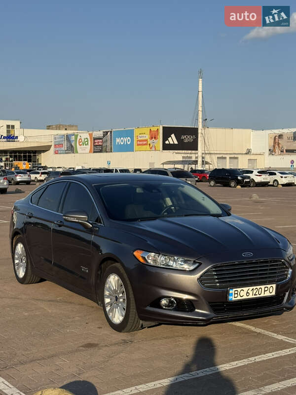 Седан Ford Fusion 2014 в Житомирі