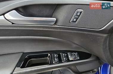 Седан Ford Fusion 2015 в 