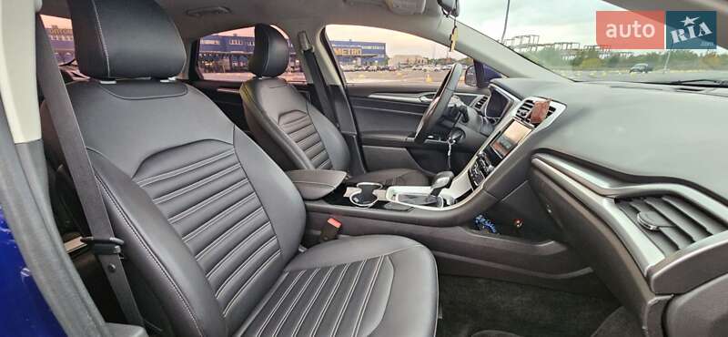 Седан Ford Fusion 2015 в Києві