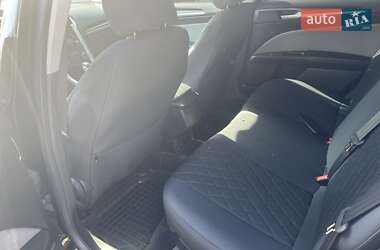 Седан Ford Fusion 2016 в  фото 6 Седан Ford Fusion 2016 в