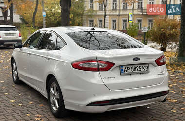 Седан Ford Fusion 2013 в  фото 10 Седан Ford Fusion 2013 в