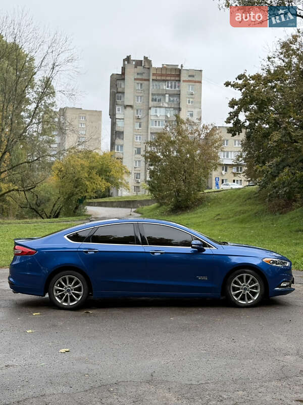 Седан Ford Fusion 2016 в Львові