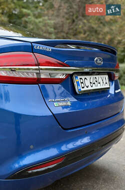 Седан Ford Fusion 2016 в 