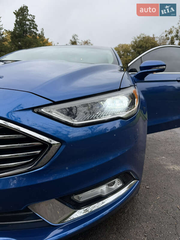 Седан Ford Fusion 2016 в Львові