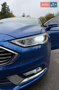 Седан Ford Fusion 2016 в 