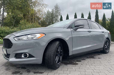 Седан Ford Fusion 2013 в 