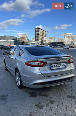 Седан Ford Fusion 2016 в Києві